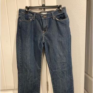 Levi ultimate fit slim jeans